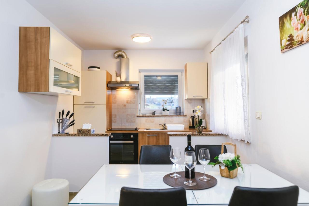 Apartments Mirela Koper Extérieur photo