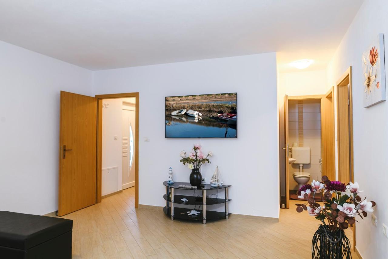 Apartments Mirela Koper Extérieur photo