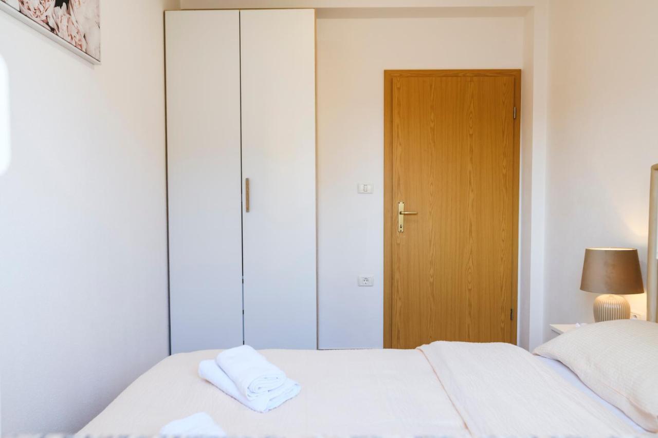 Apartments Mirela Koper Extérieur photo