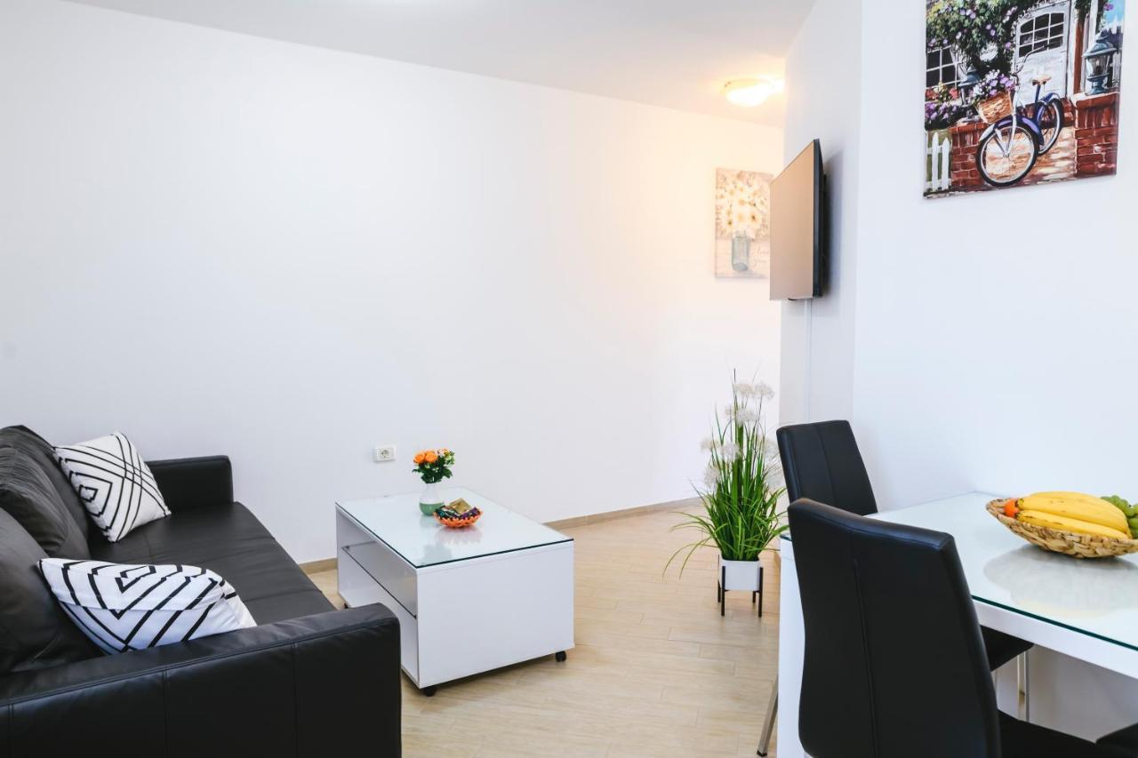 Apartments Mirela Koper Extérieur photo